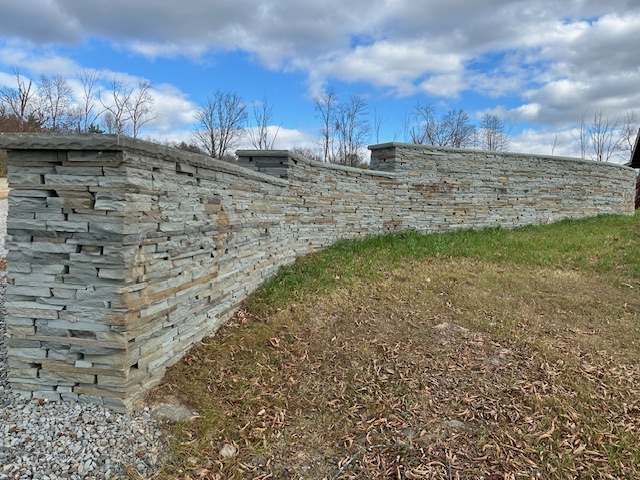 Lodge Gauged Colonial Wallstone